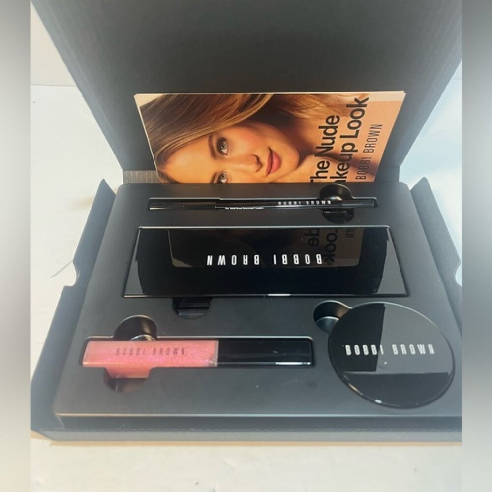 Bobbi Brown Nude Basics Eyeshadow Palette LTD Edition 4 Beauty Products NEW